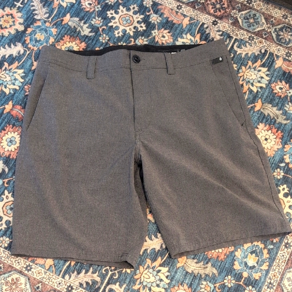 EUC Volcom Gray Flat Front Shorts for Casual Wear - Mens 34
